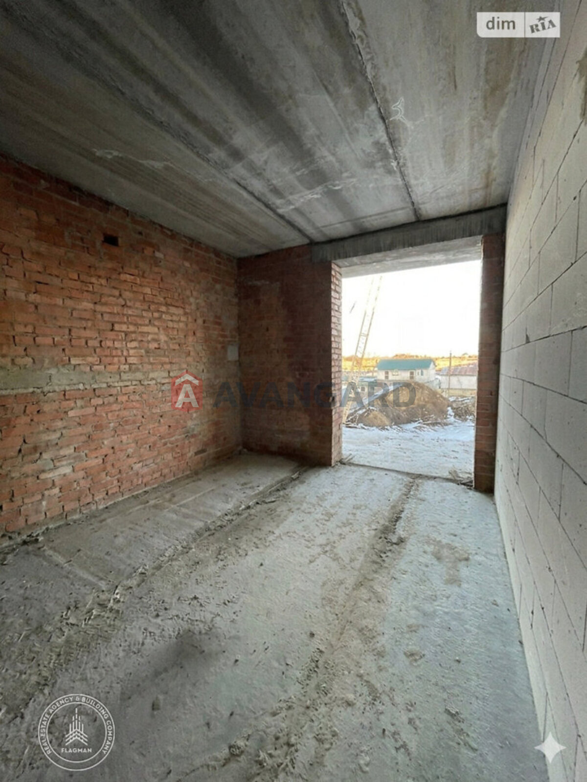 2 ��. ��������, 68/30/11 ��. �., 3/5 ������ ���� 5