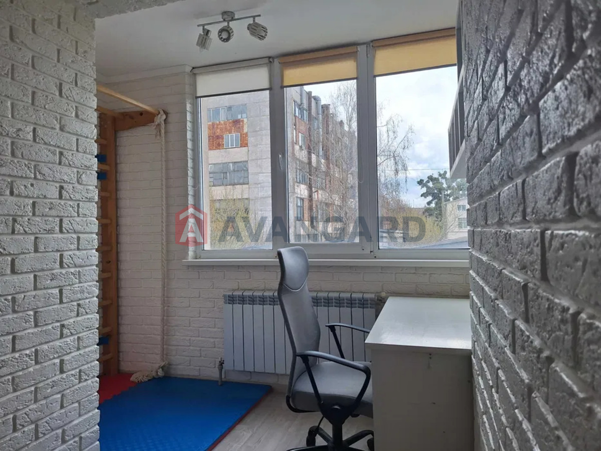 1 ��. ��������, 49/-/20 ��. �., 2/12 ������ ���� 4