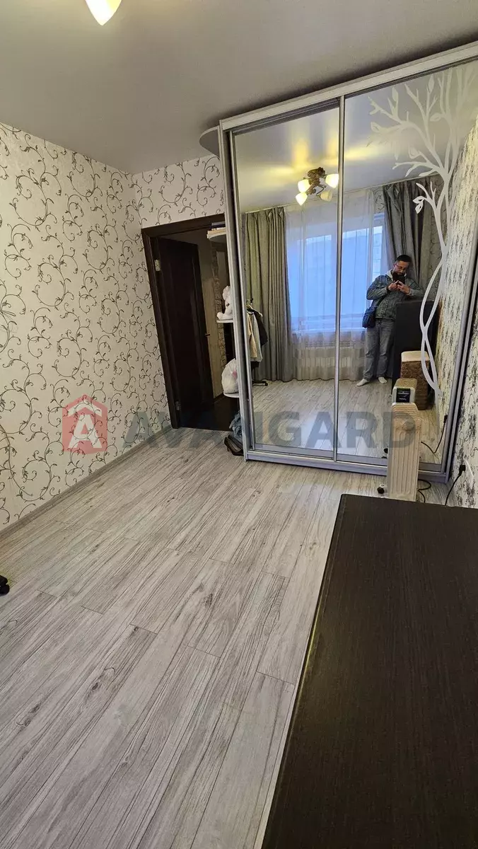 3 ��. ��������, 65/-/9 ��. �., 7/9 ������ ���� 9