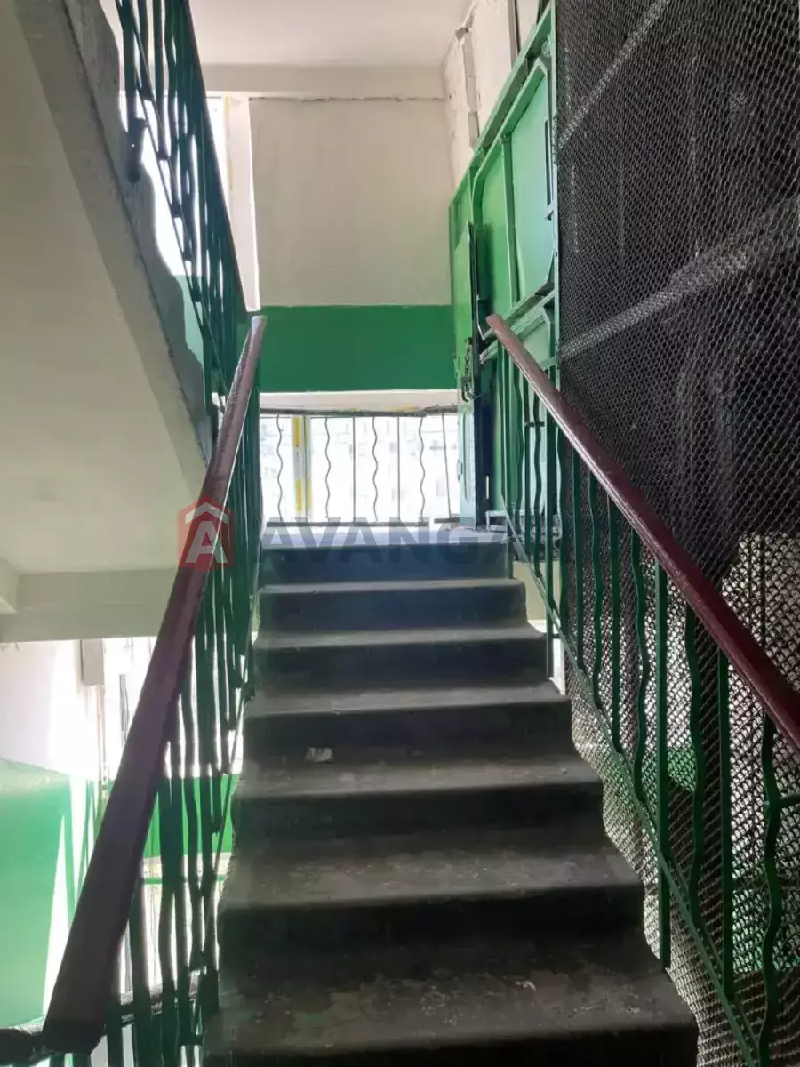 1 . , 36/-/7 . ., 8/9   24