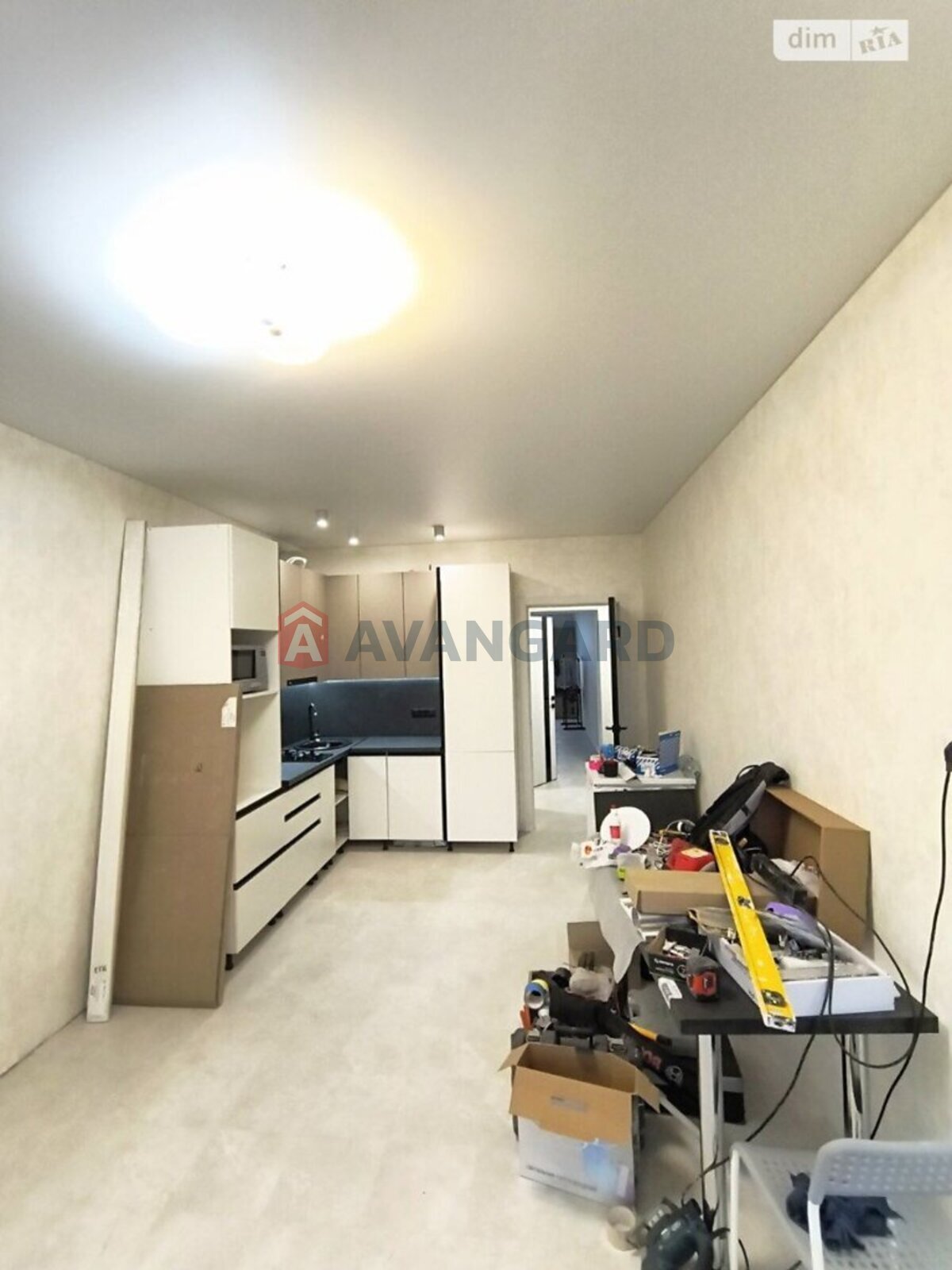 1 ��. ��������, 49/19/20 ��. �., 8/11 ������ ���� 4