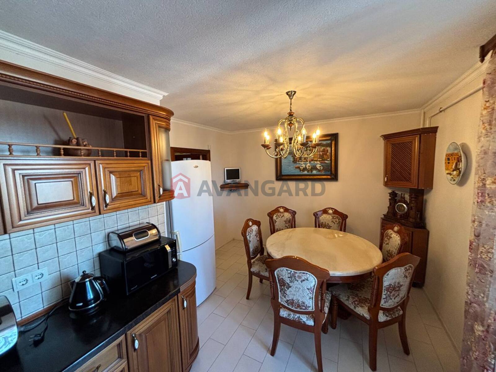 3 ����. ��������, 122/-/15 ��. �., 10/11 ���� ���� 5