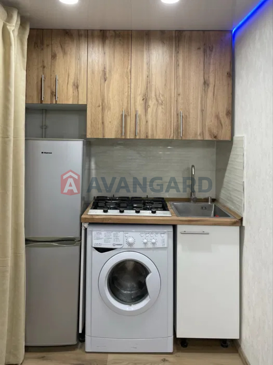 1 ��. ��������, 28/-/5 ��. �., 5/5 ������ ���� 15