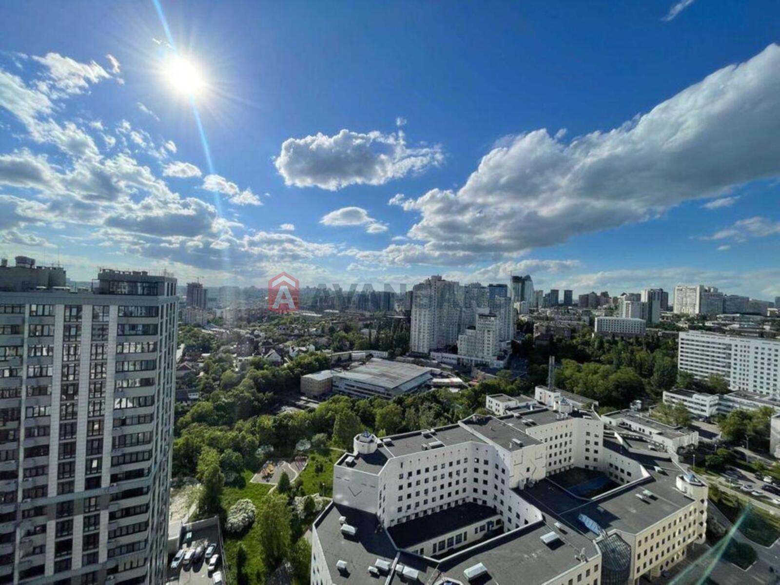 3 ��. ��������, 117/-/30 ��. �., 24/30 ������ ���� 2