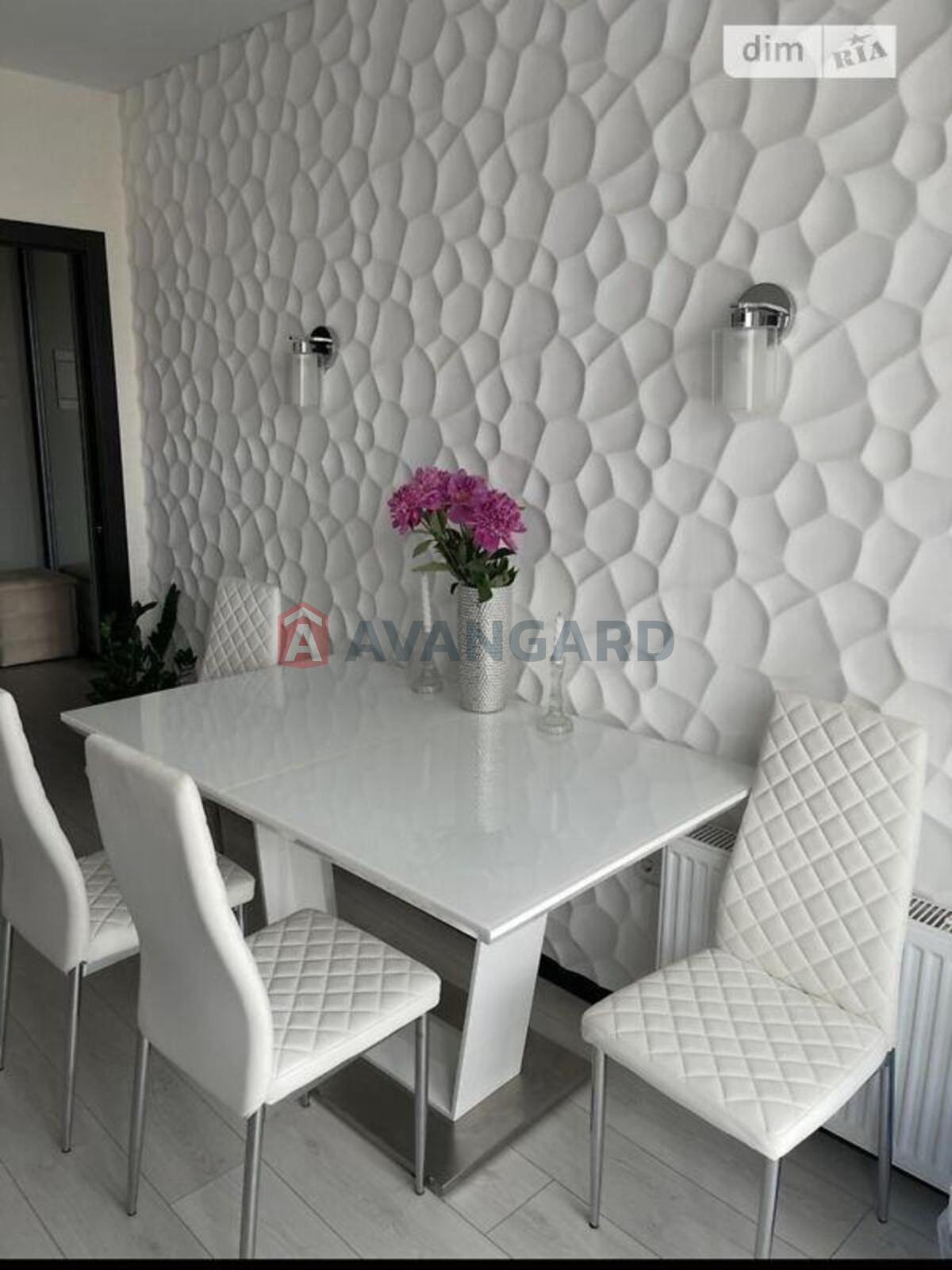 1 ��. ��������, 60/-/15 ��. �., 8/11 ������ ���� 6