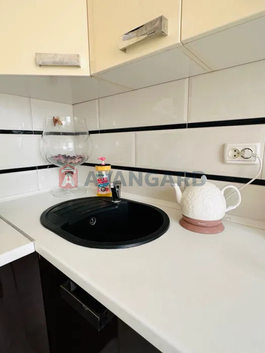 1 ��. ��������, 43/-/11 ��. �., 6/19 ������ ���� 10