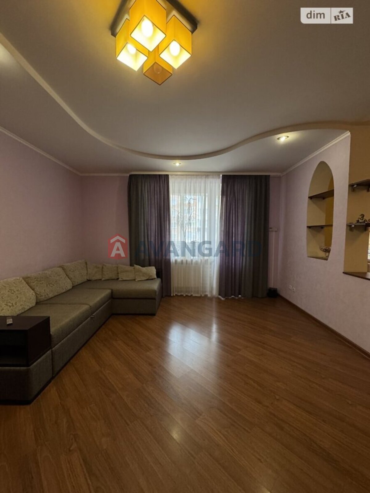 3 ��. ��������, 89/-/13 ��. �., 8/9 ������ ���� 11