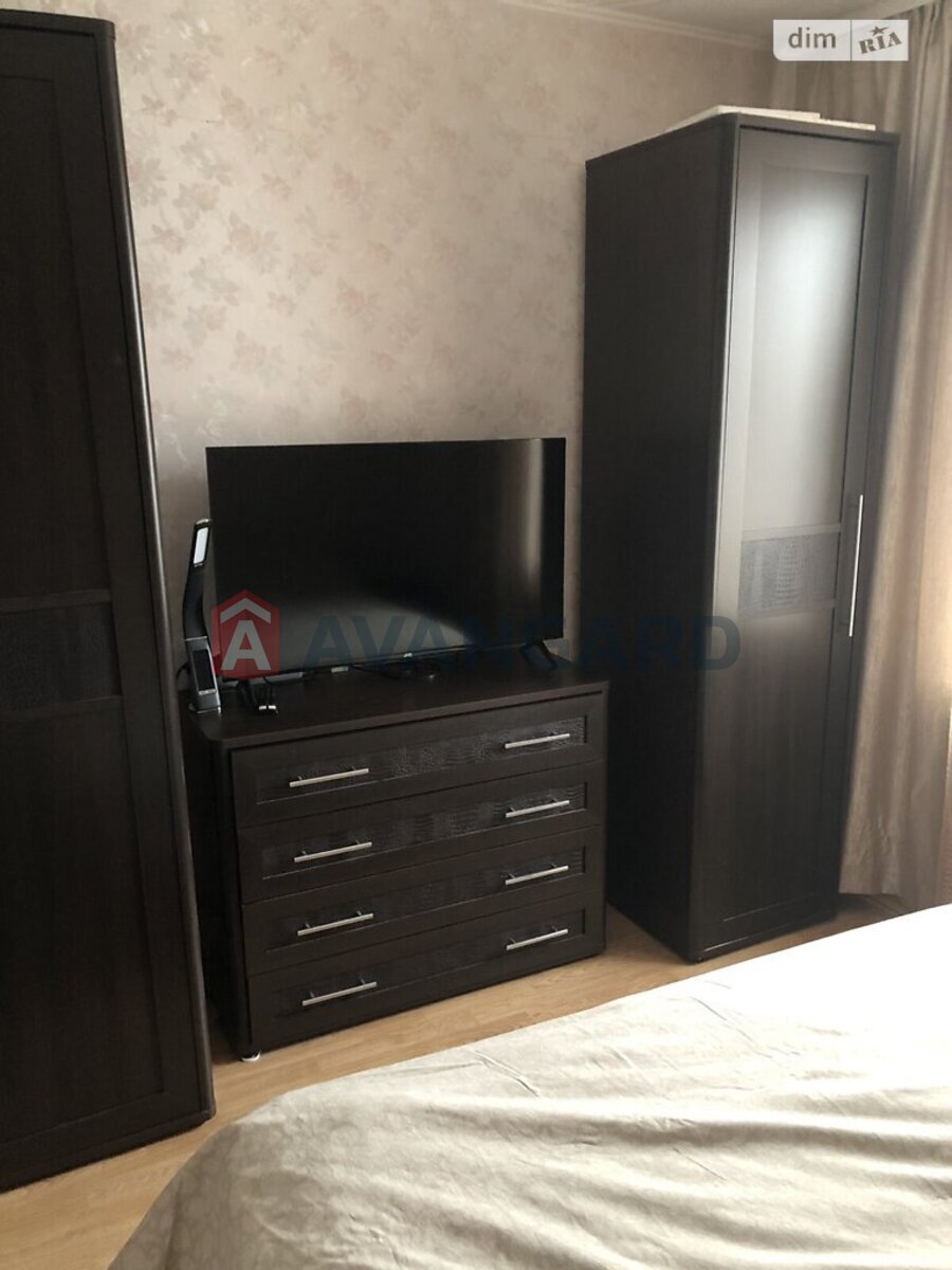 3 ��. ��������, 64/39/10 ��. �., 7/9 ������ ���� 7