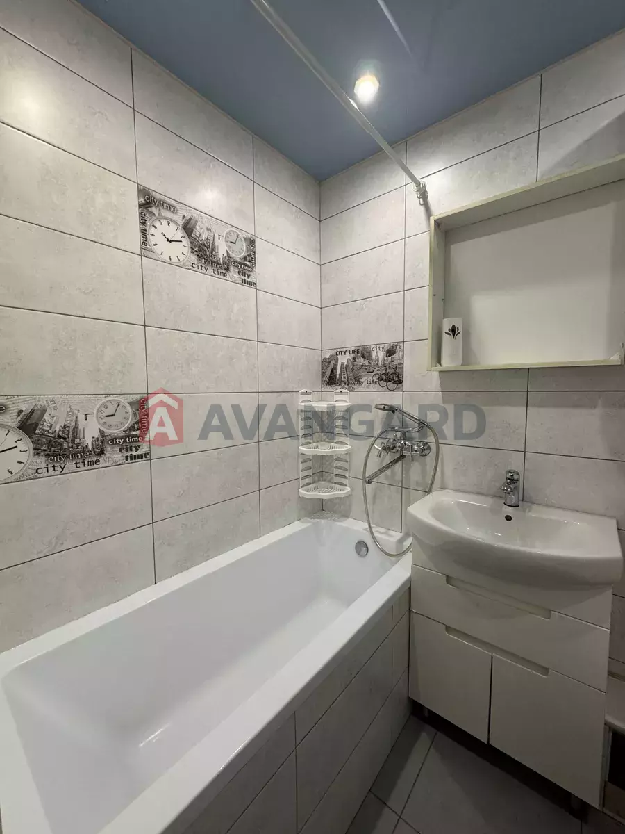 2 ��. ��������, 45/-/7 ��. �., 3/10 ������ ���� 9