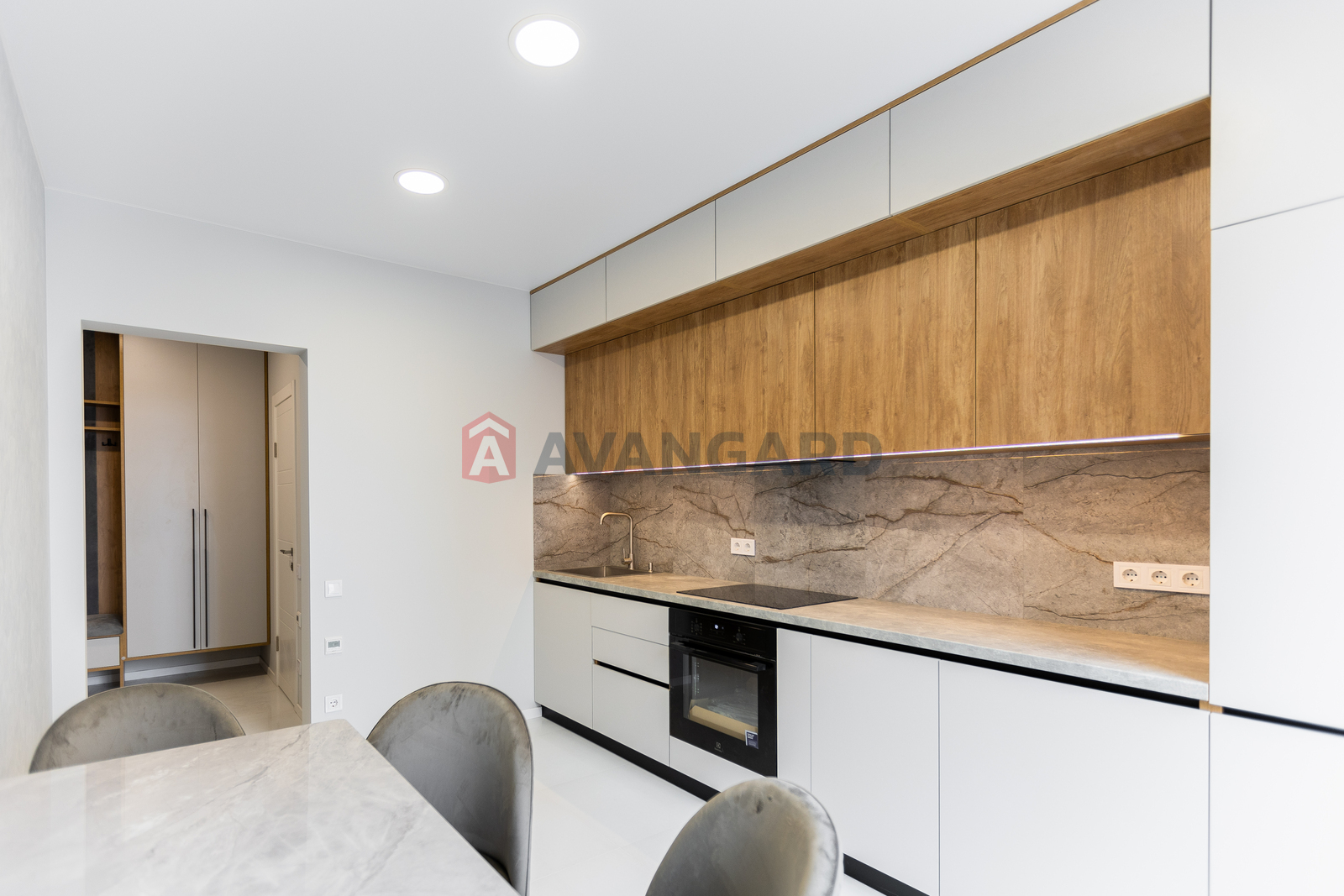 1 ��. ��������, 36/18/15 ��. �., 10/26 ������ ���� 8