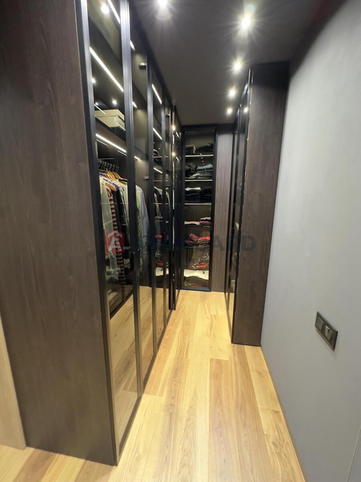 2 ����. ��������, 140/60/55 ��. �., 5/25 ���� ���� 8