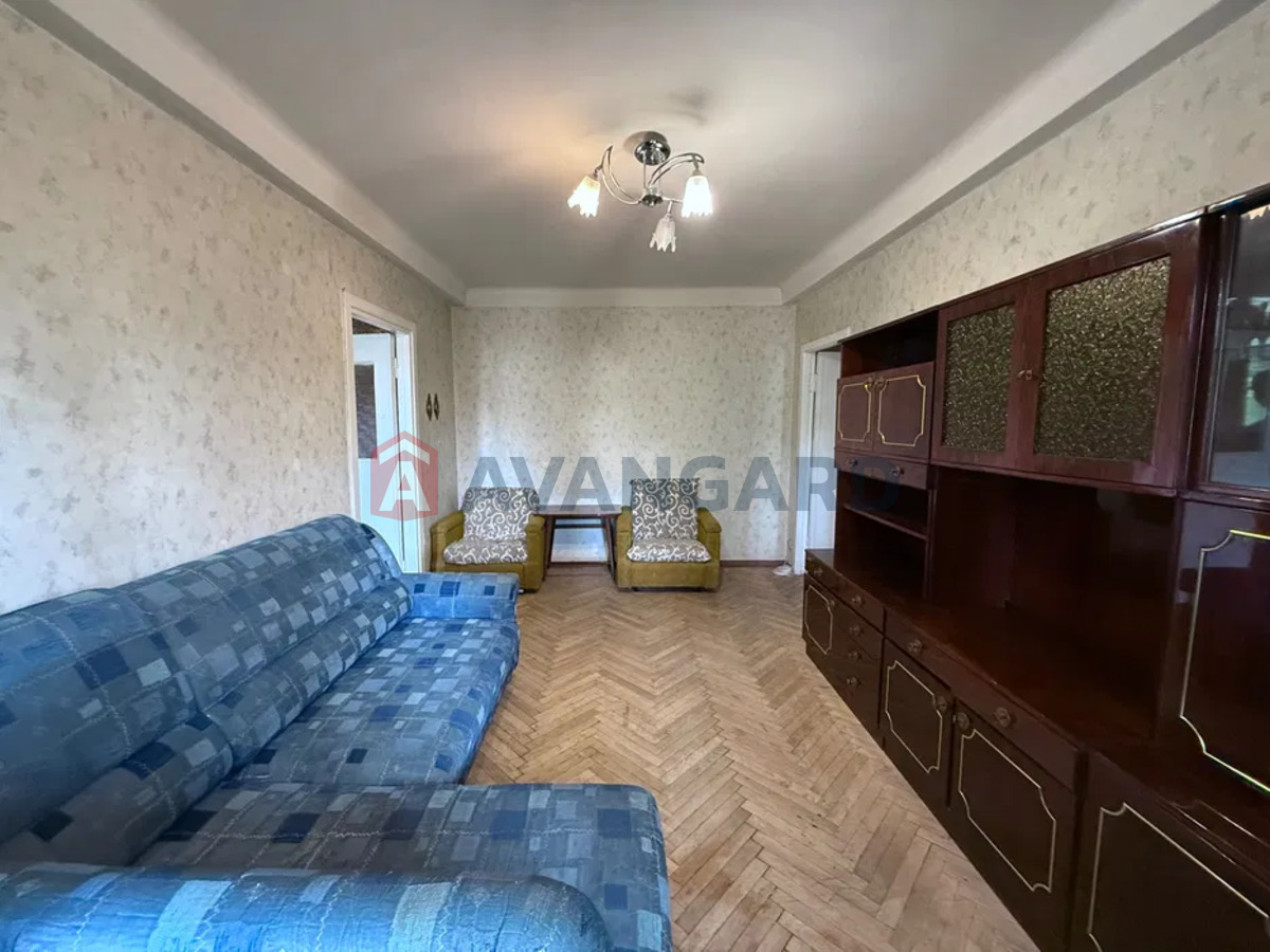 2 ����. ��������, 44/-/7 ��. �., 4/9 ���� ���� 4