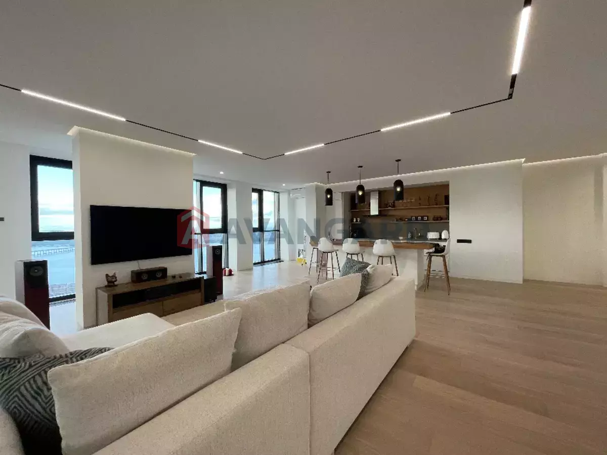 2 ��. ��������, 129/-/- ��. �., 24/26 ������ ���� 9