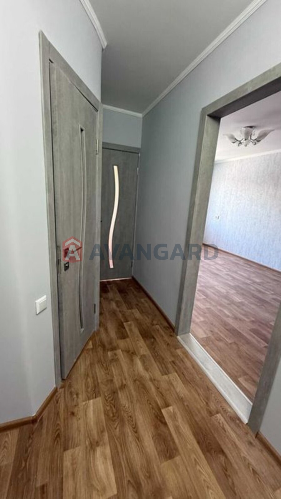 1 ��. ��������, 32/-/6 ��. �., 4/5 ������ ���� 10