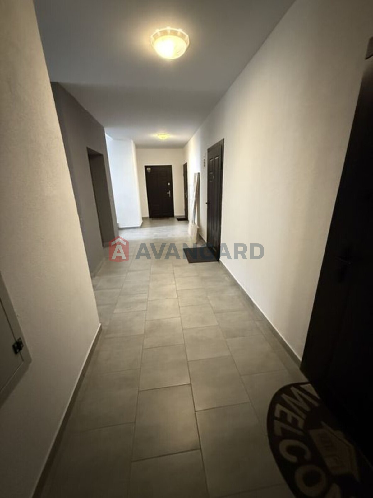 3 ��. ��������, 86/-/12 ��. �., 5/7 ������ ���� 15