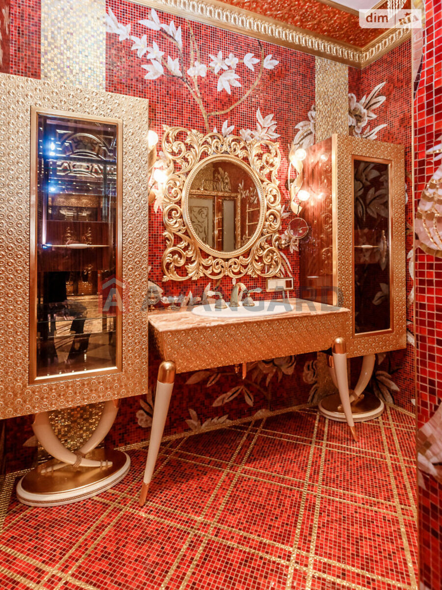 2 ��. ��������, 86/38/15 ��. �., 18/26 ������ ���� 14