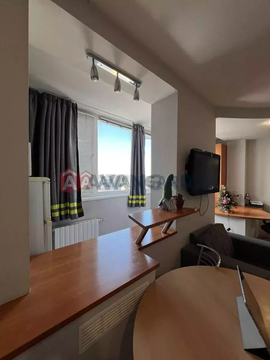 1 ��. ��������, 38/-/8 ��. �., 13/18 ������ ���� 9