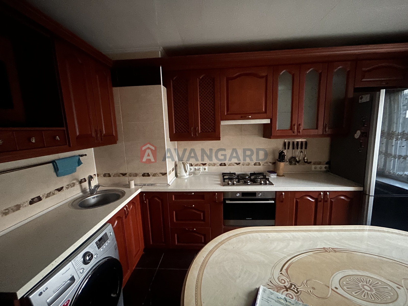 3 ��. ��������, 68/-/12 ��. �., 2/9 ������ ���� 9