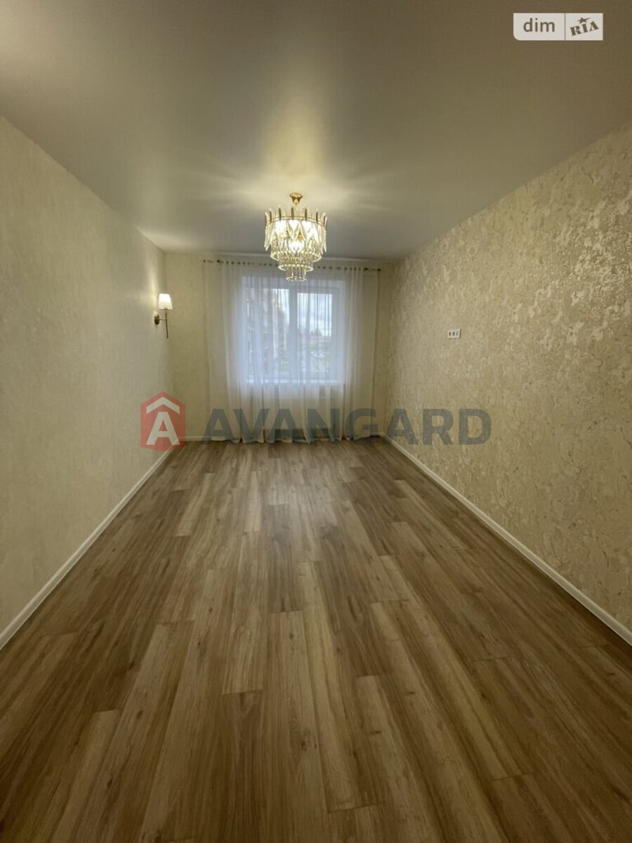 3 ����. ��������, 86/57/12 ��. �., 2/5 ���� ���� 3