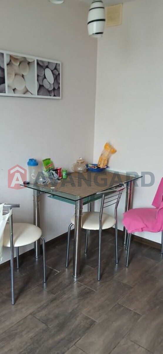 4 ����. ��������, 86/-/15 ��. �., 5/9 ���� ���� 4