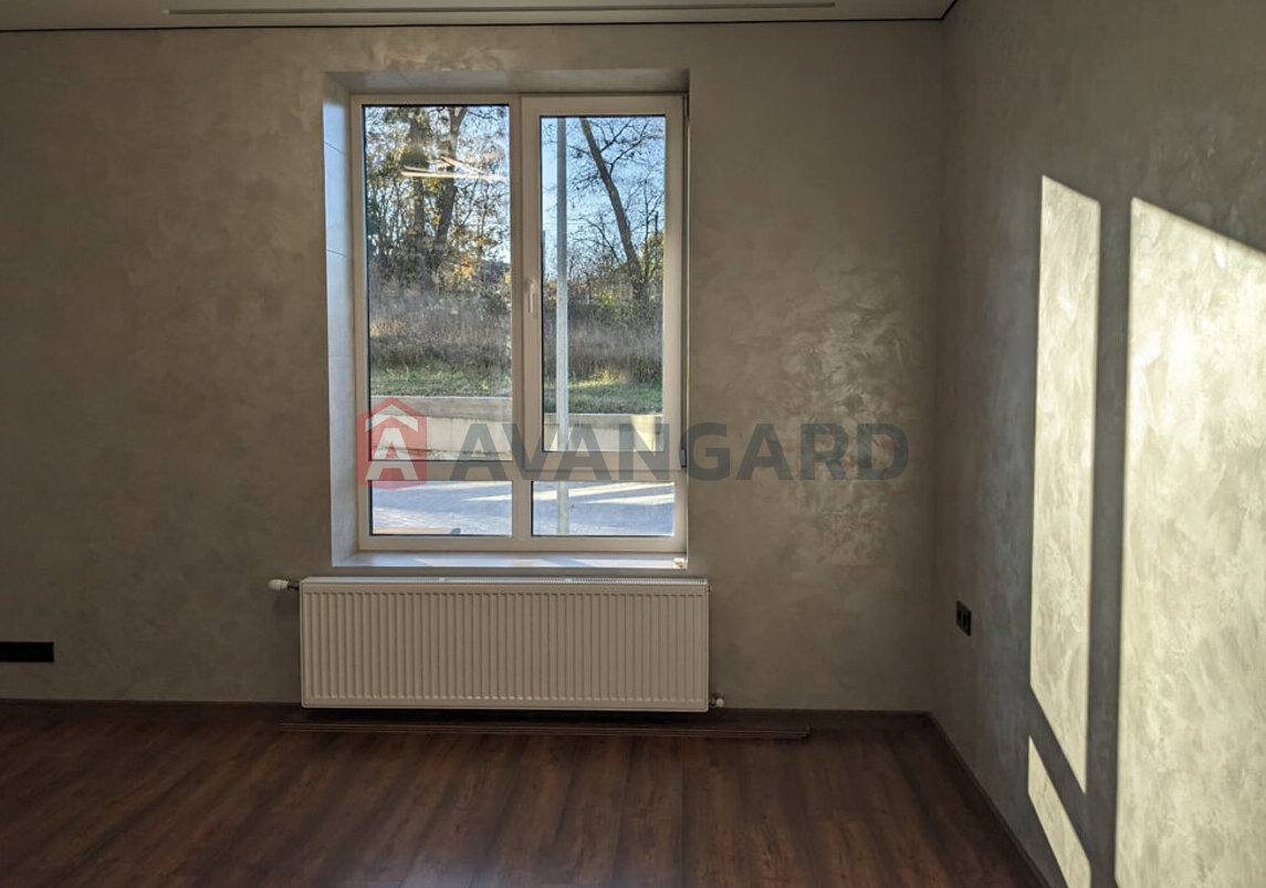 1 ��. ��������, 40/19/11 ��. �., 1/4 ������ ���� 23