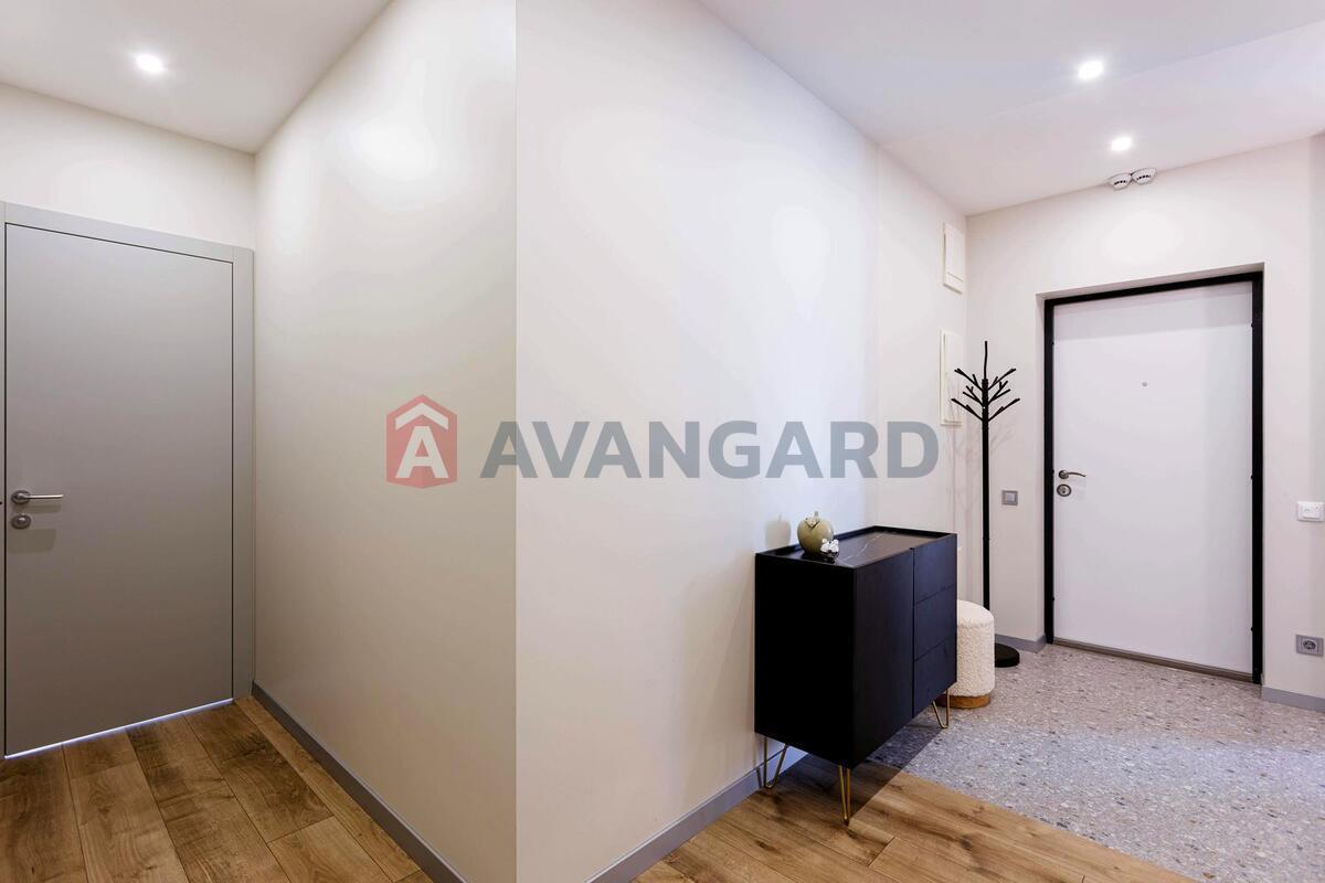 3 ��. ��������, 77 / 27 / 33 �? ��. �., 10/18 ������ ���� 13