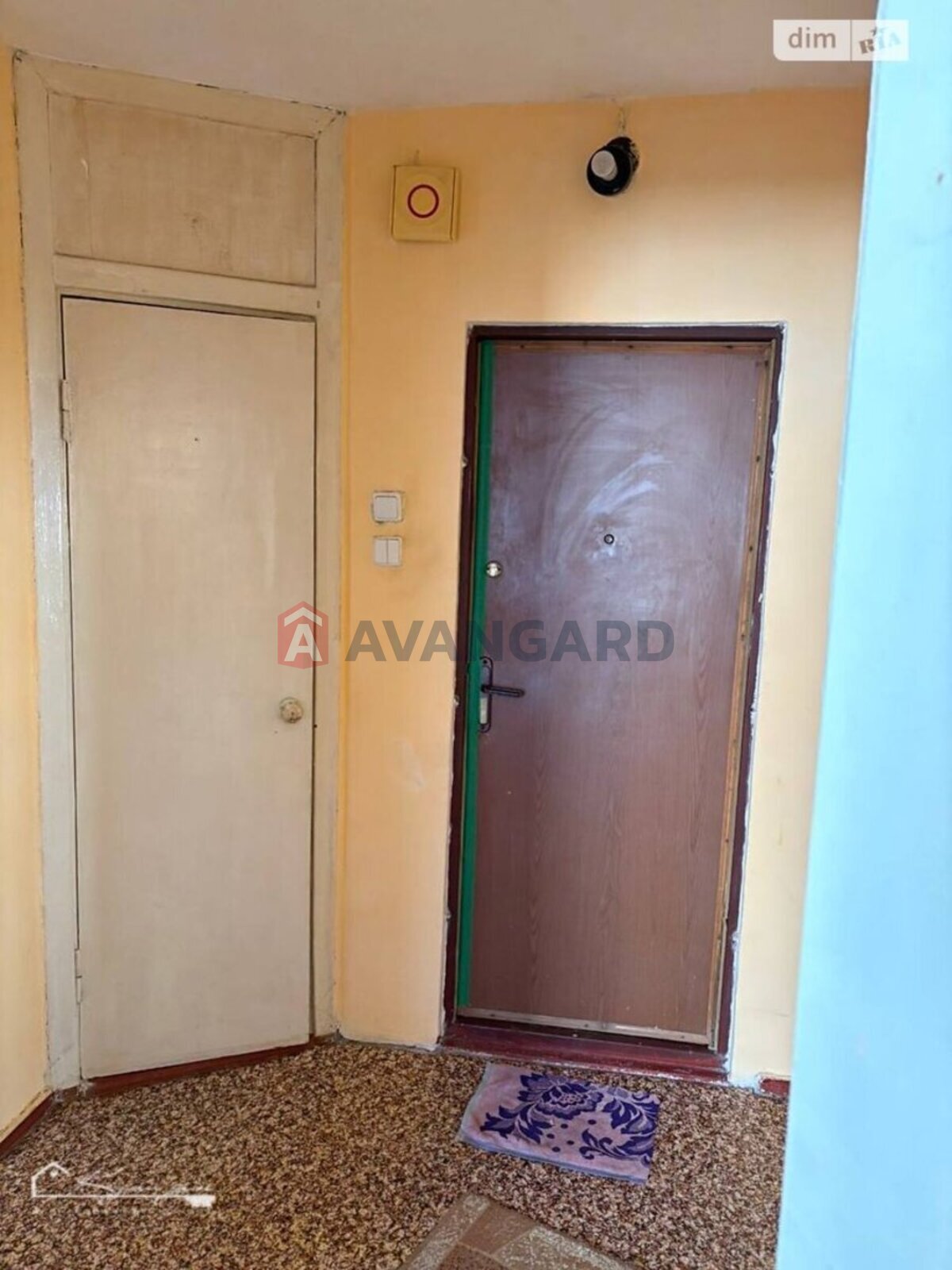 1 ��. ��������, 30/16/6 ��. �., 9/9 ������ ���� 4