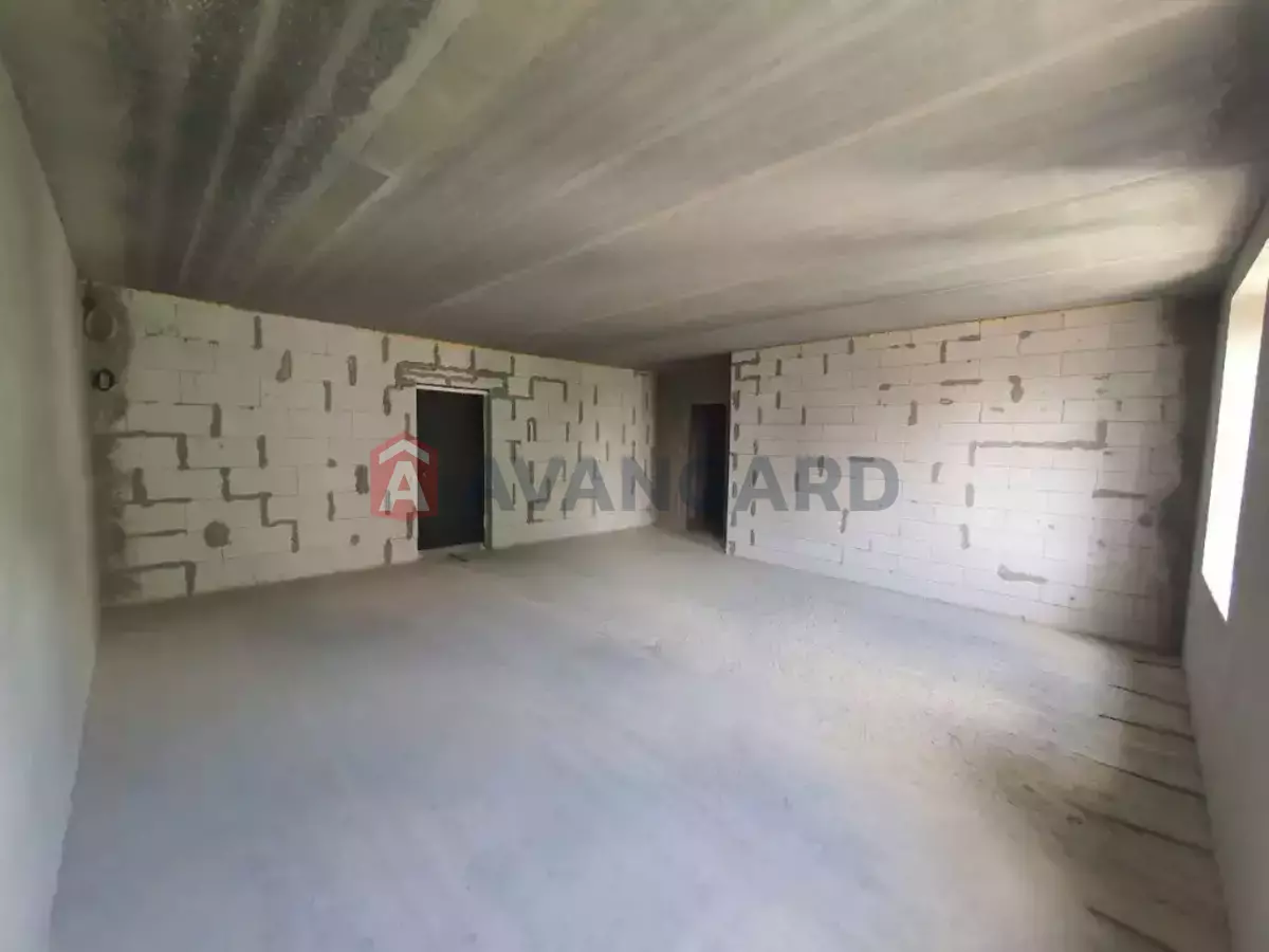 2 ��. ��������, 64/-/- ��. �., 7/10 ������ ���� 4