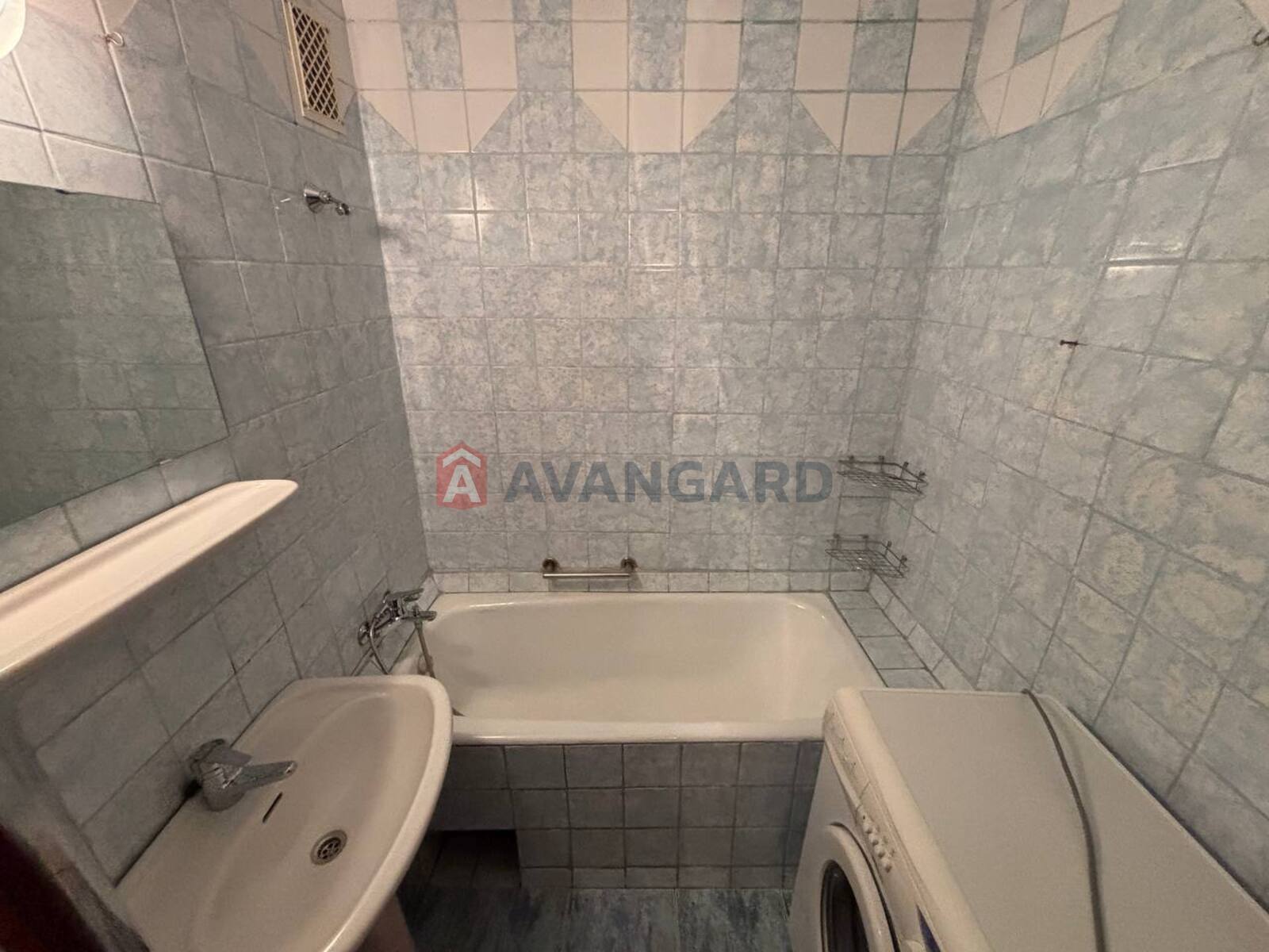 2 ��. ��������, 50/29/7 ��. �., 9/9 ������ ���� 13