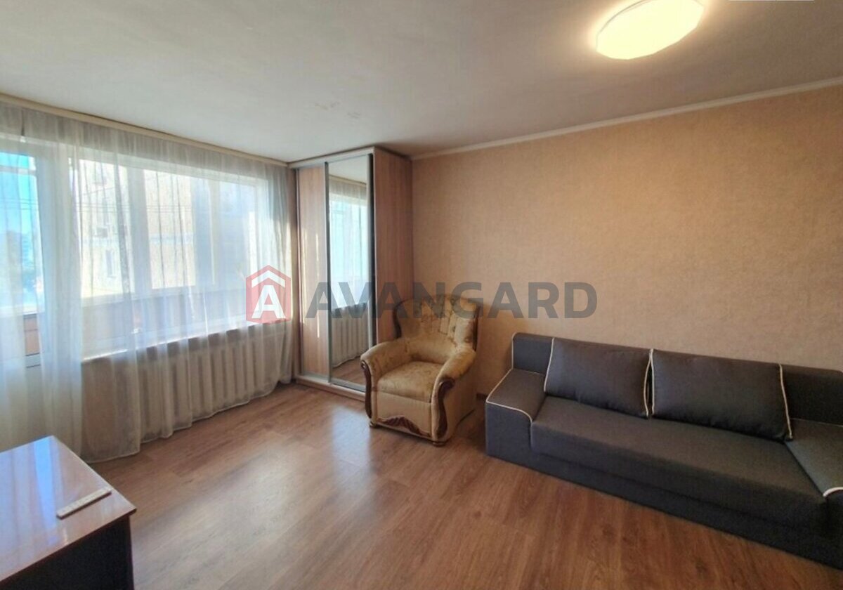 1 ����. ��������, 30/17/3 ��. �., 6/9 ���� ���� 4