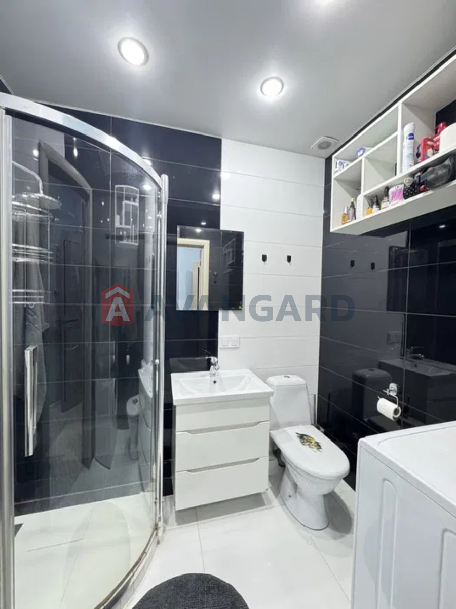 1 ��. ��������, 50/-/15 ��. �., 6/9 ������ ���� 13