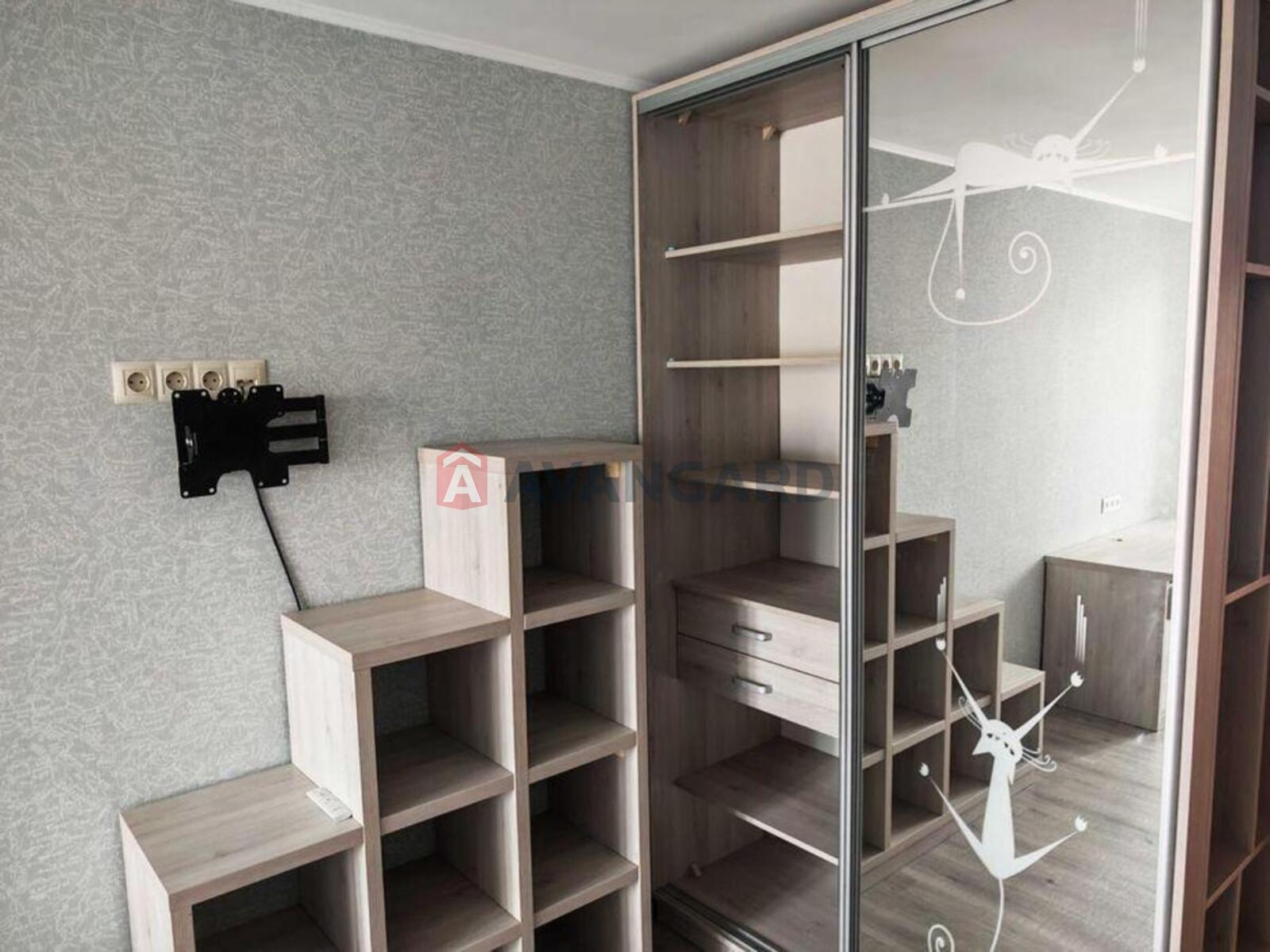 3 ��. ��������, 62/-/8 ��. �., 8/9 ������ ���� 4