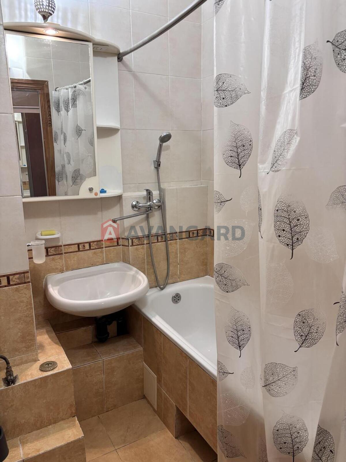 1 ��. ��������, 43/-/8 ��. �., 13/16 ������ ���� 8