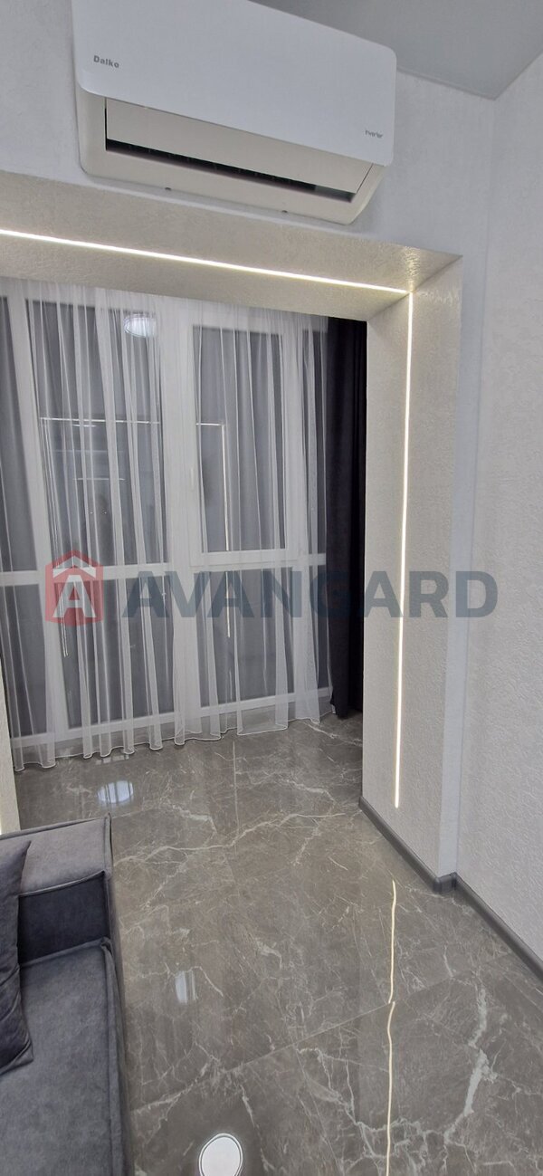 1 ��. ��������, 34/15/10 ��. �., 3/6 ������ ���� 11