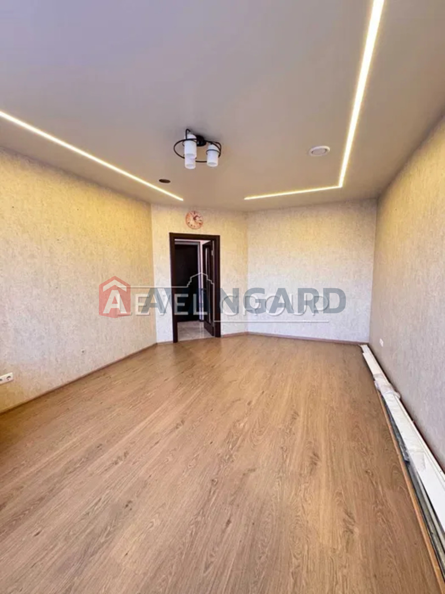 3 ����. ��������, 95/-/13 ��. �., 7/22 ���� ���� 15