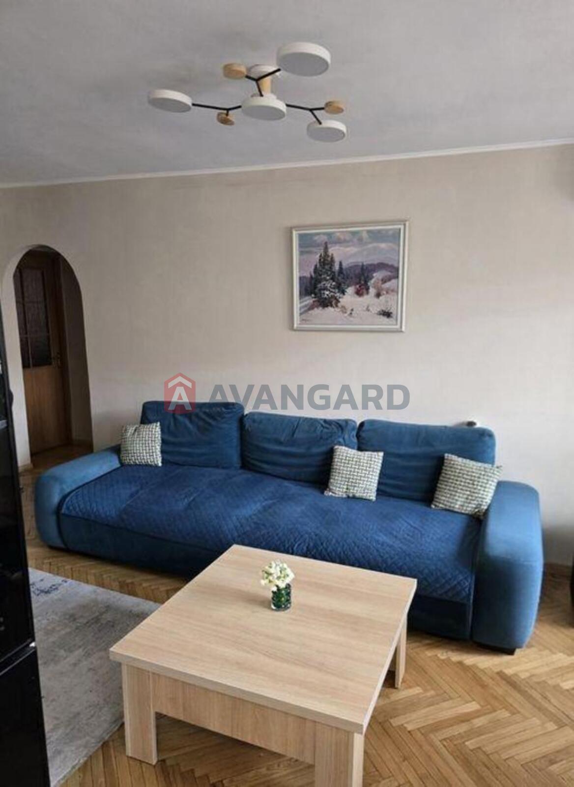 3 ����. ��������, 57/-/7 ��. �., 4/5 ���� ���� 1