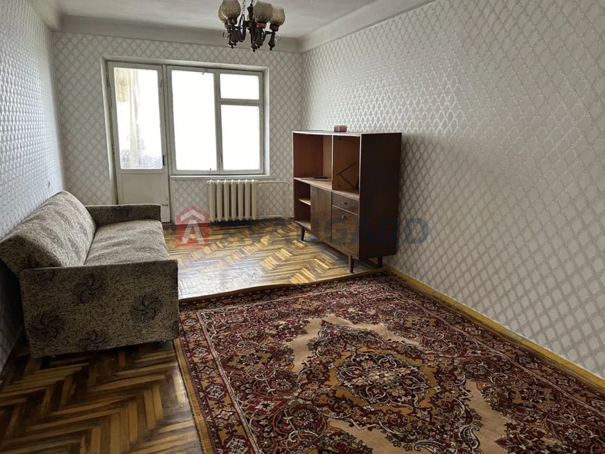 3 ����. ��������, 67/-/7 ��. �., 9/9 ���� ���� 6