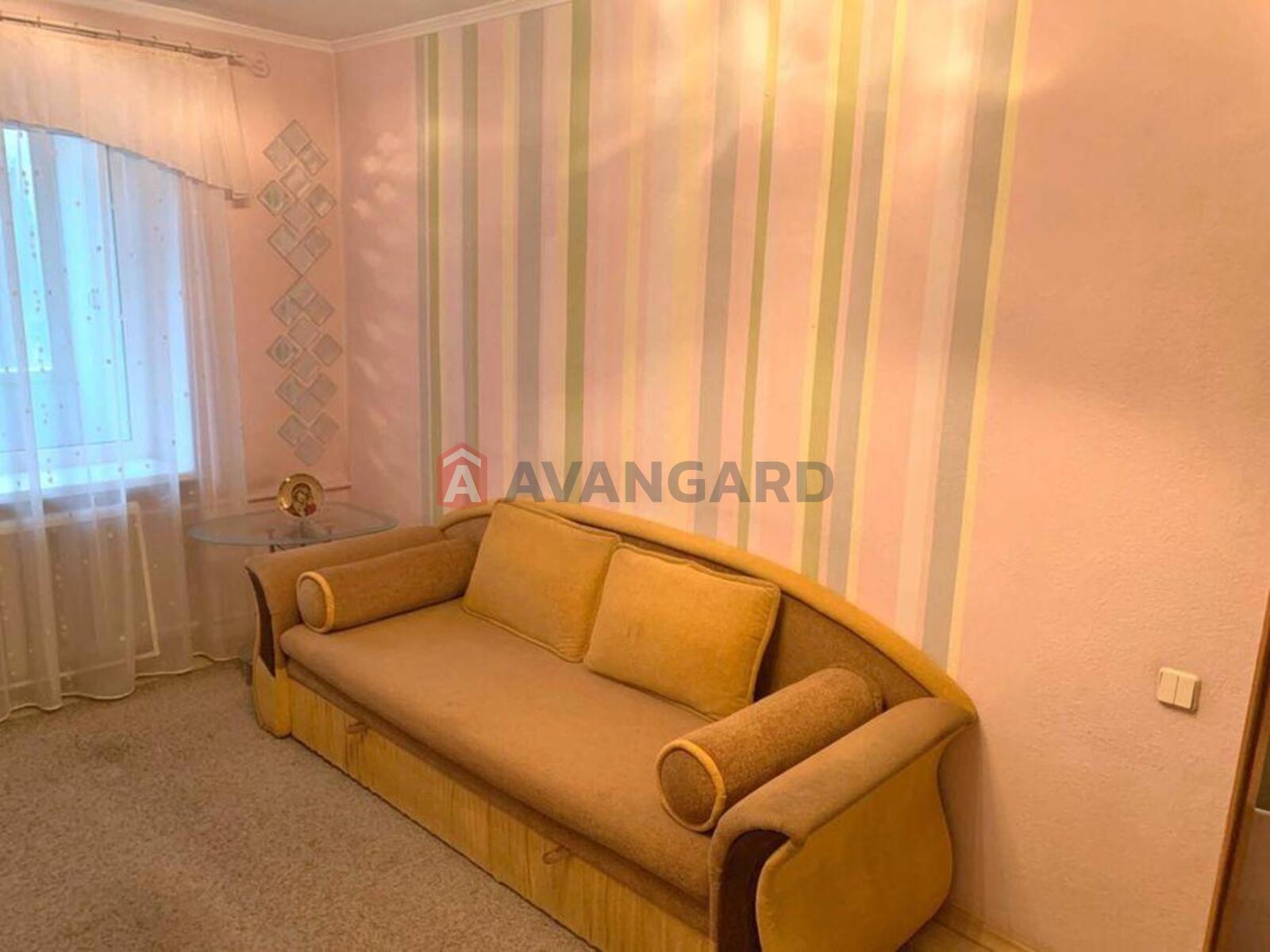 1 ��. ��������, 30/-/6 ��. �., 4/5 ������ ���� 8