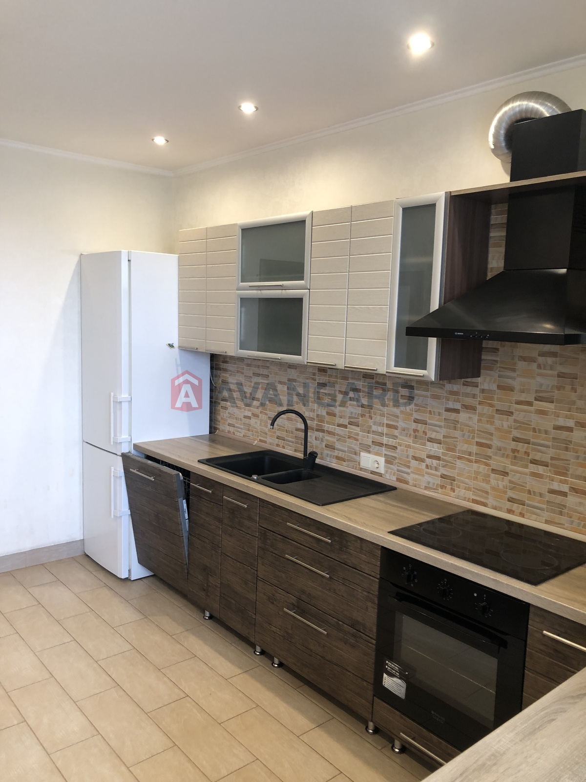 3 ����. ��������, 75/55/19 ��. �., 9/17 ���� ���� 4