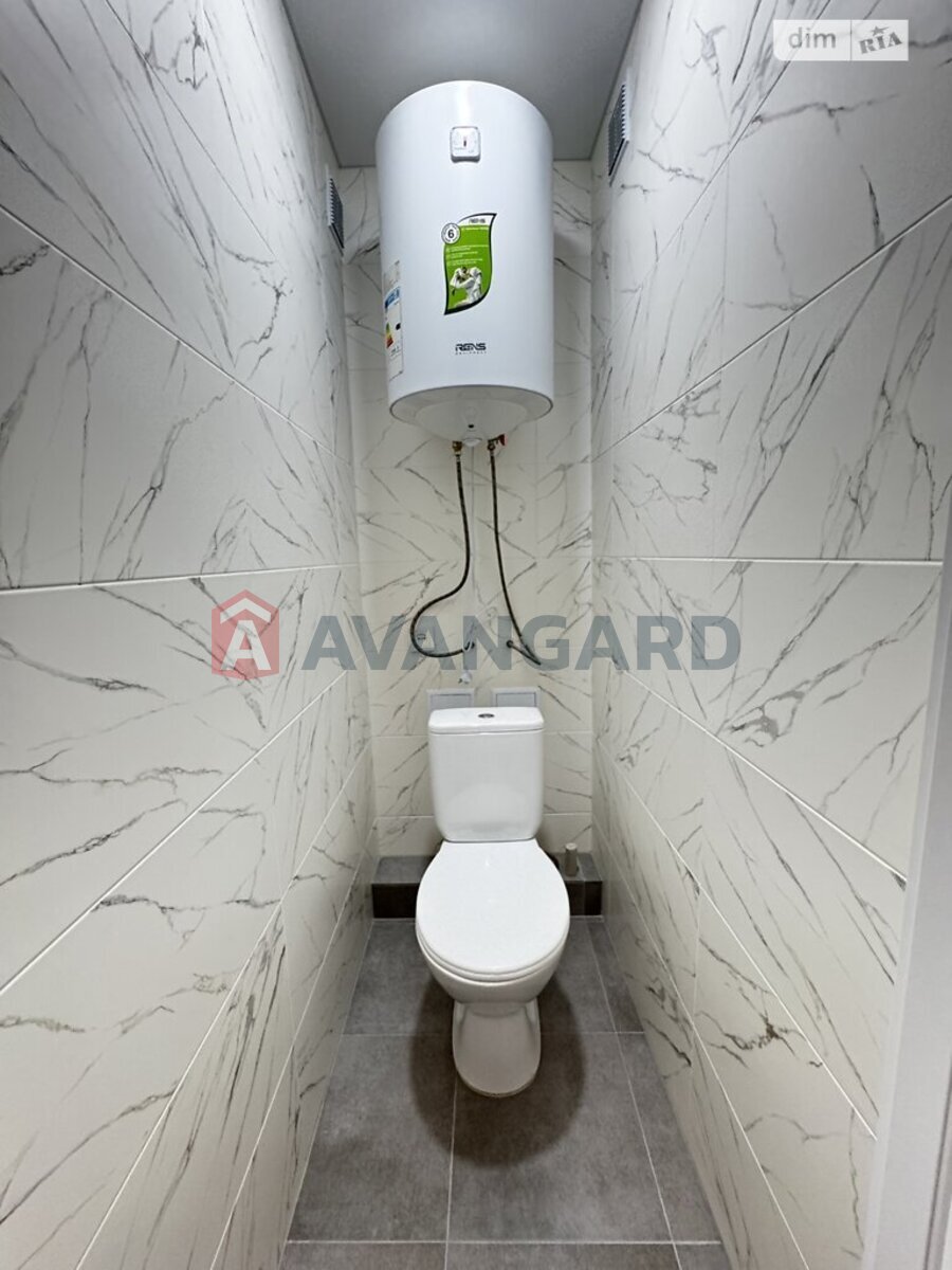 3 ��. ��������, 66/38/9 ��. �., 8/9 ������ ���� 4