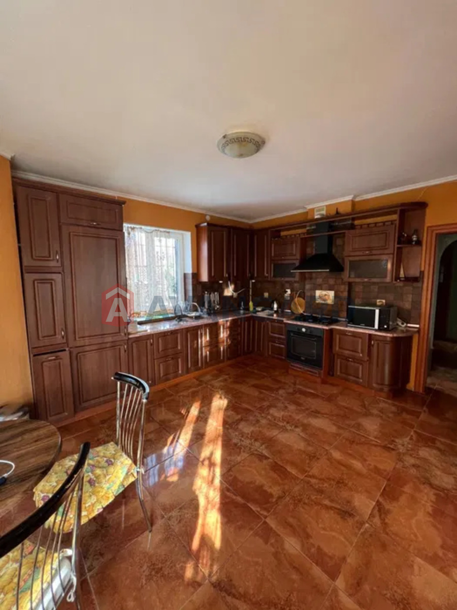 5 ��. ��������, 190/-/- ��. �., 1/2 ������ ���� 2