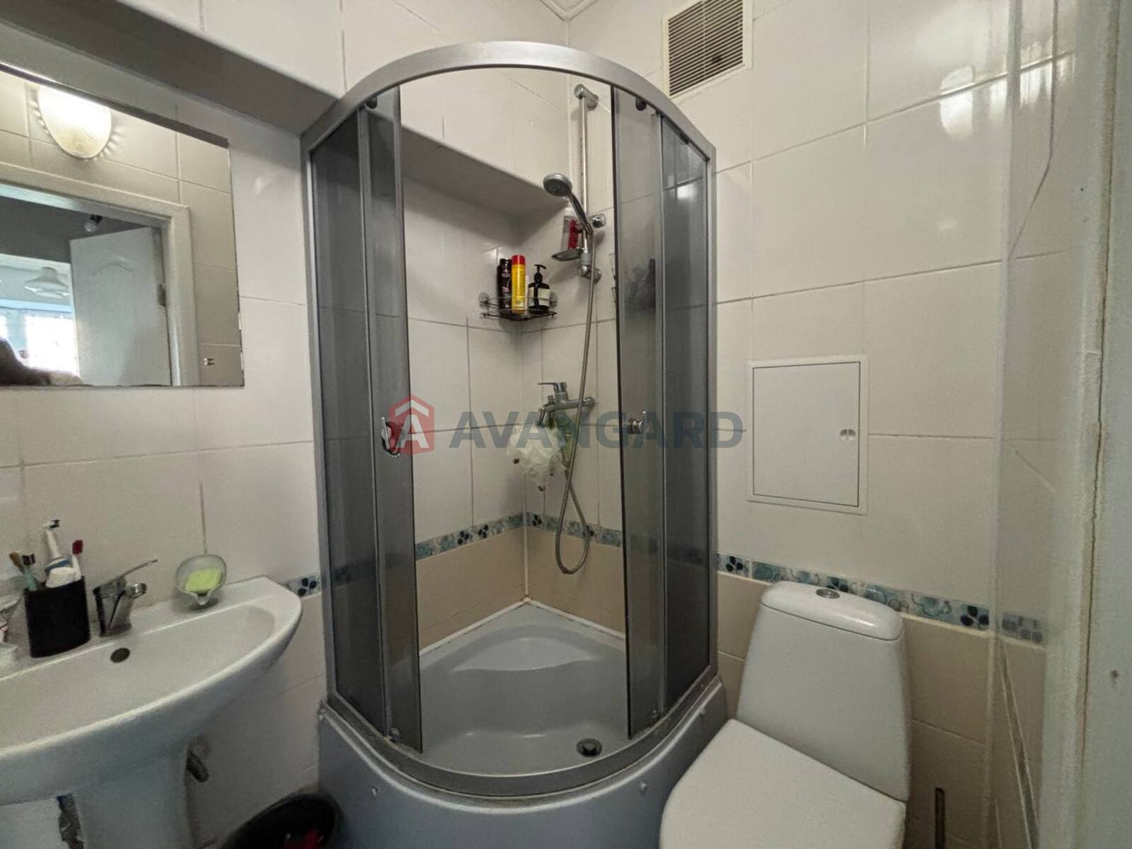 2 ��. ��������, 43/-/5 ��. �., 1/3 ������ ���� 9