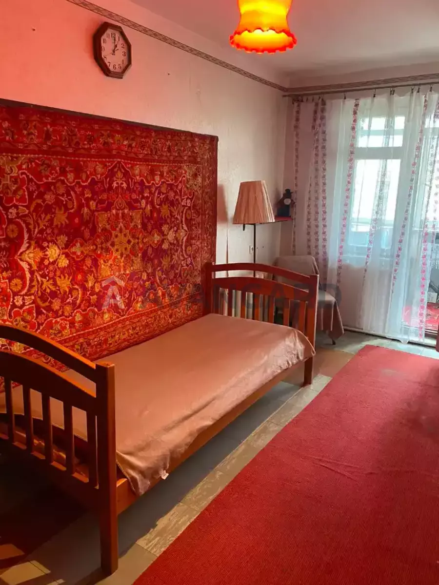 3 ��. ��������, 72/-/10 ��. �., 9/9 ������ ���� 8