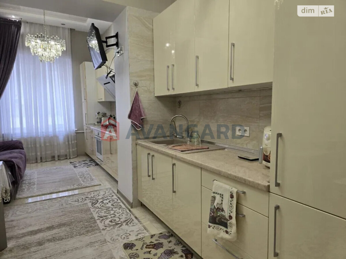 2 ��. ��������, 90/-/28 ��. �., 1/10 ������ ���� 5