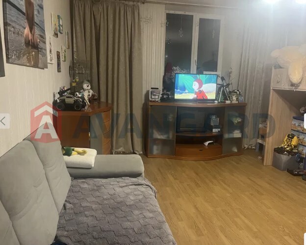 4 ����. ��������, 97/-/12 ��. �., 4/4 ���� ���� 9