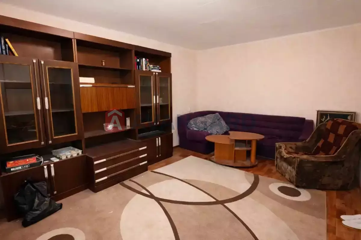 4 ����. ��������, 69/43/7 ��. �., 9/10 ���� ���� 1