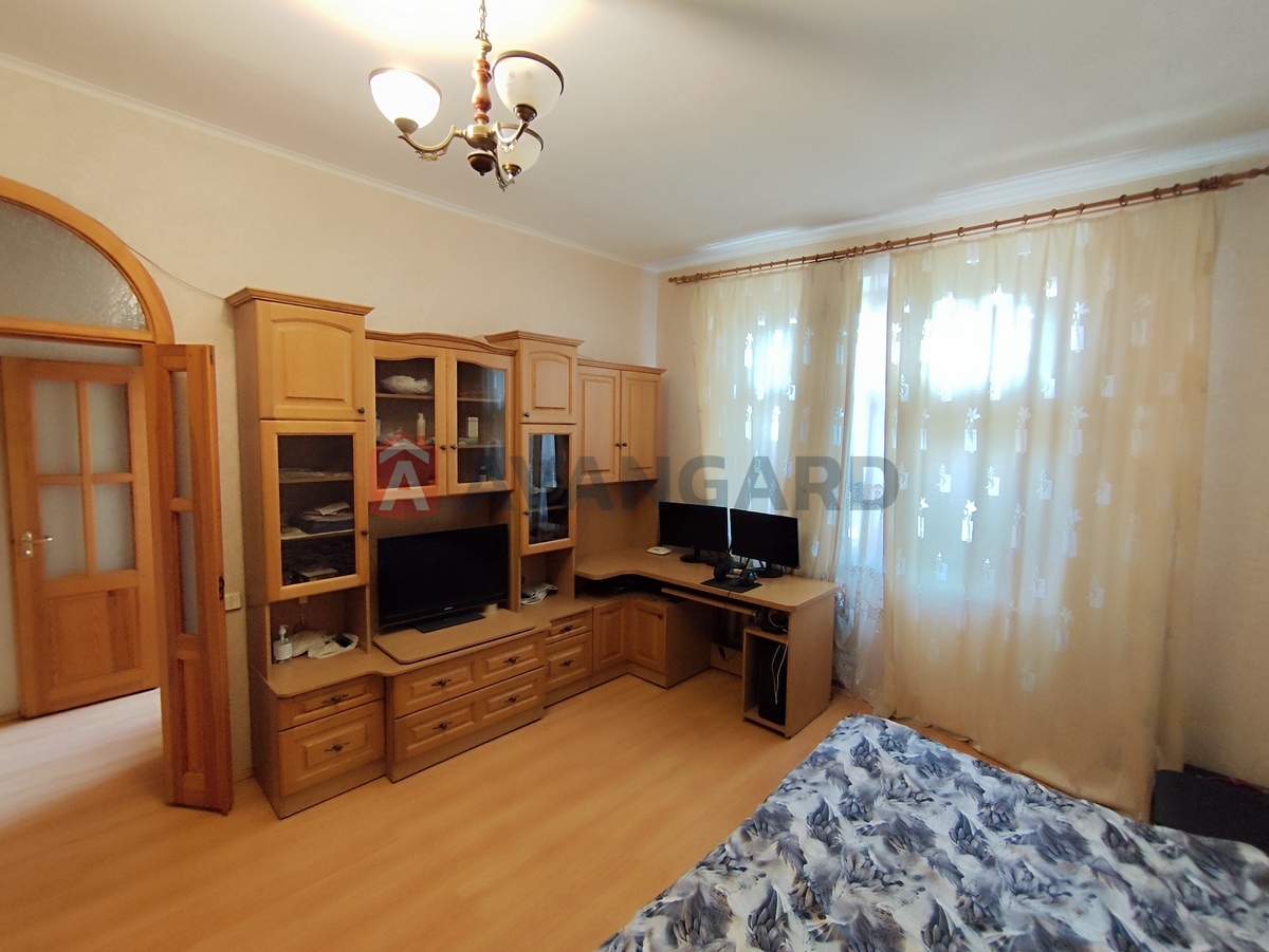 1 . , 41/-/7 . ., 3/5   8