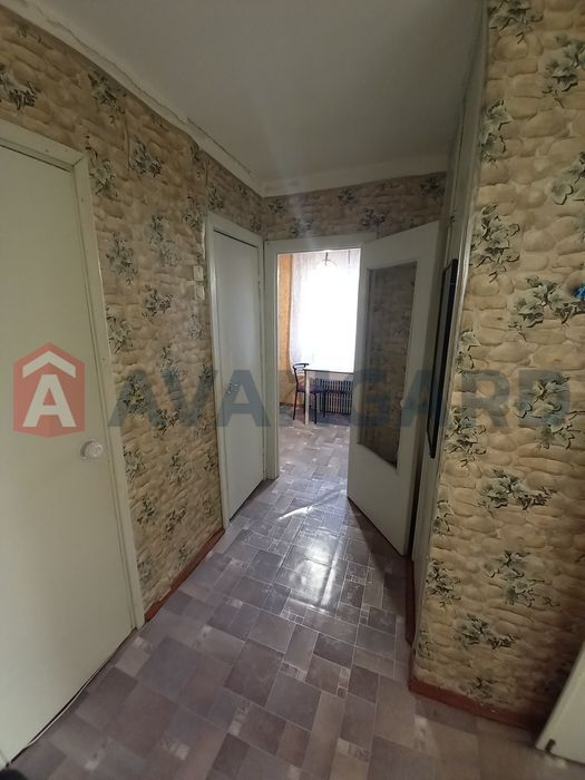 1 ��. ��������, 40/30/8 ��. �., 3/9 ������ ���� 4