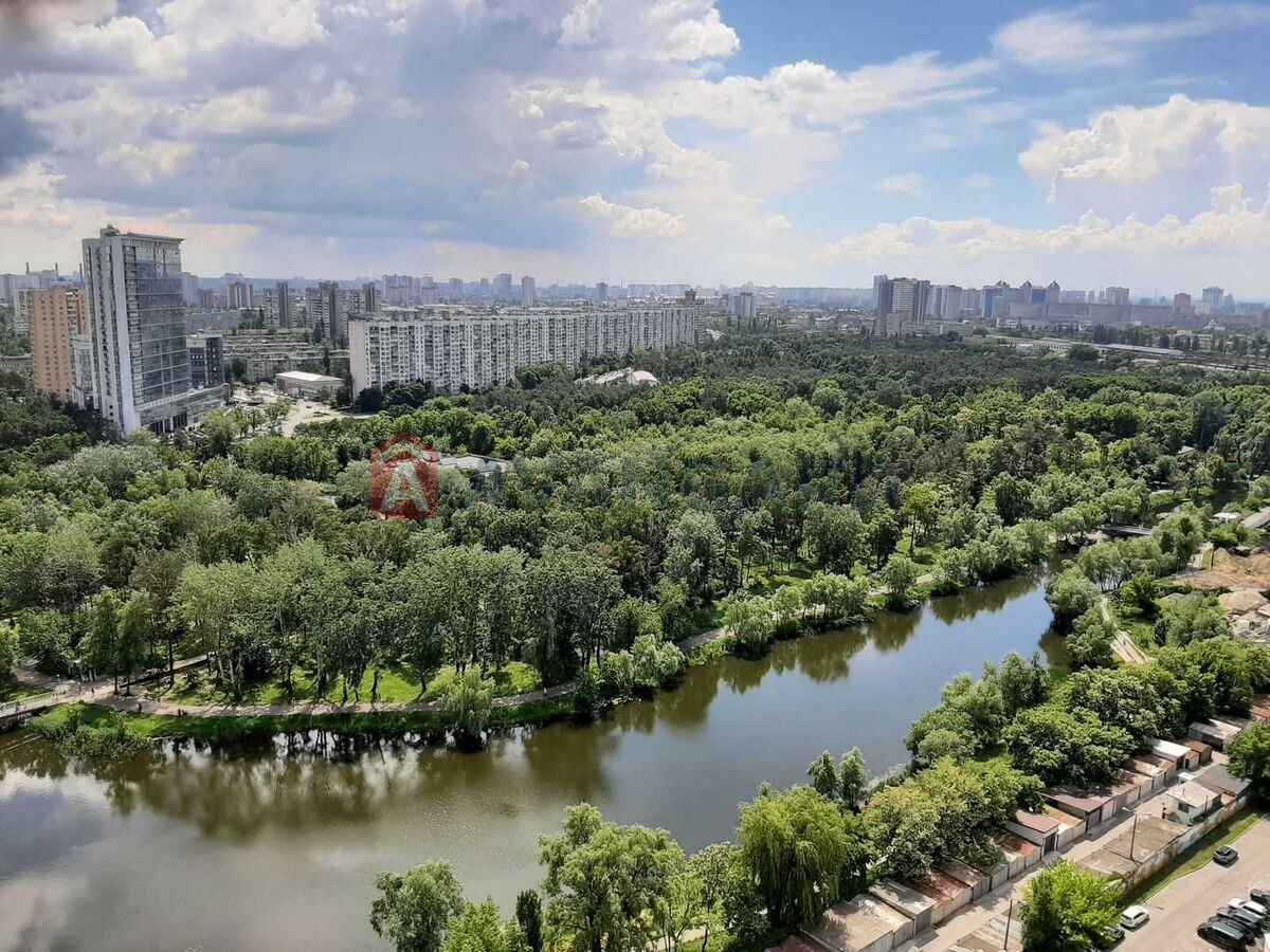 1 ����. ��������, 43/18/12 ��. �., 24/26 ���� ���� 1