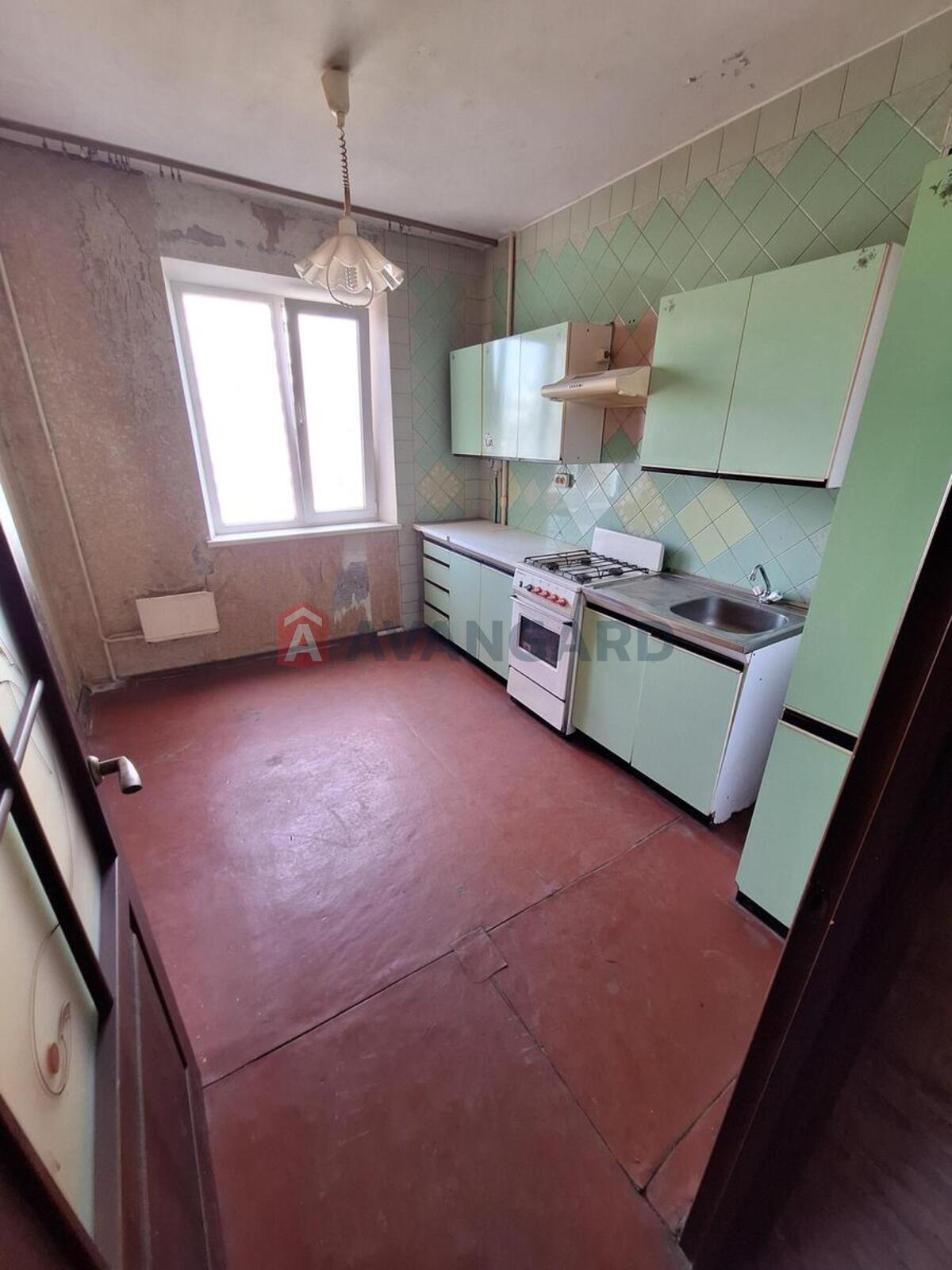 3 ��. ��������, 71/42/7 ��. �., 8/9 ������ ���� 4